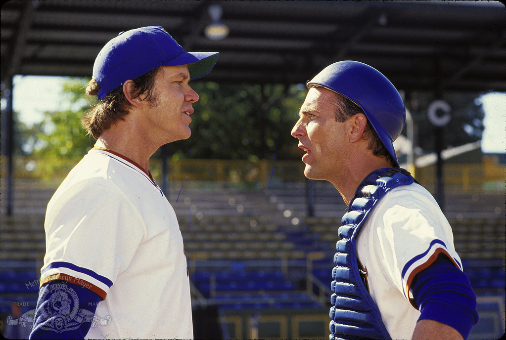 Still of Kevin Costner and Tim Robbins in Bull Durham (1988)