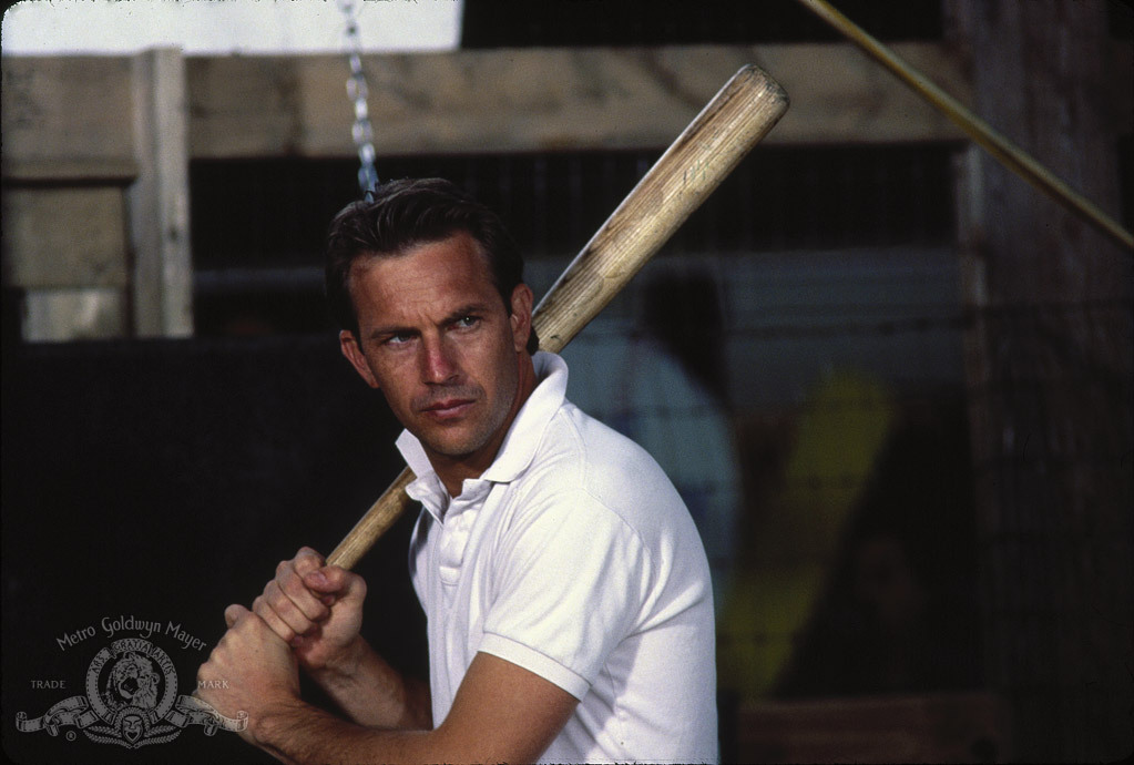 Still of Kevin Costner in Bull Durham (1988)