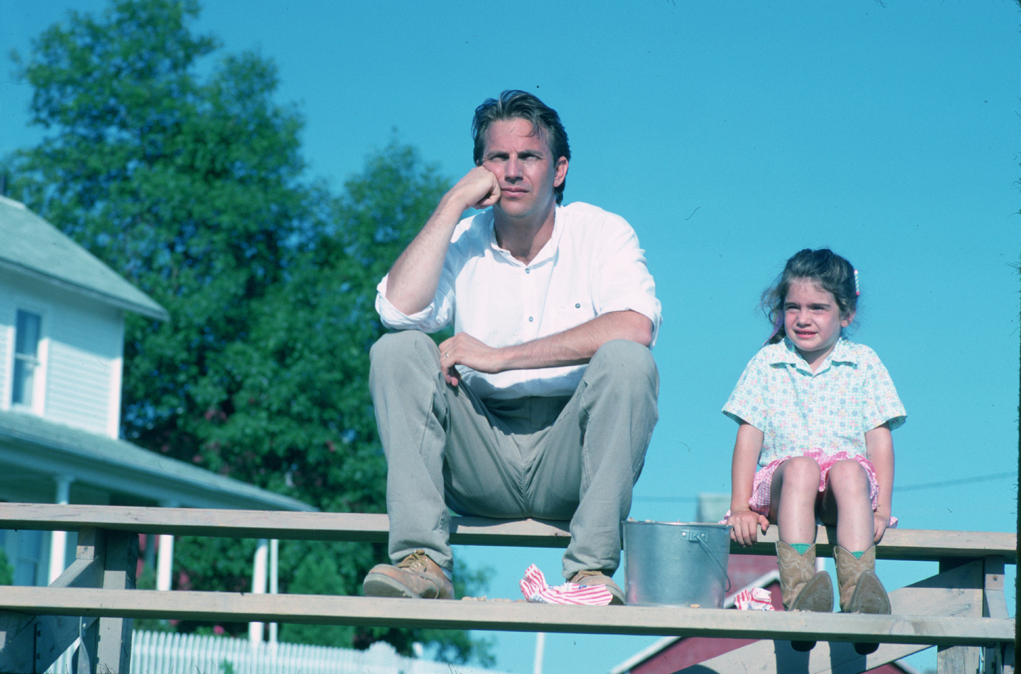 Still of Kevin Costner and Gaby Hoffmann in Field of Dreams (1989)