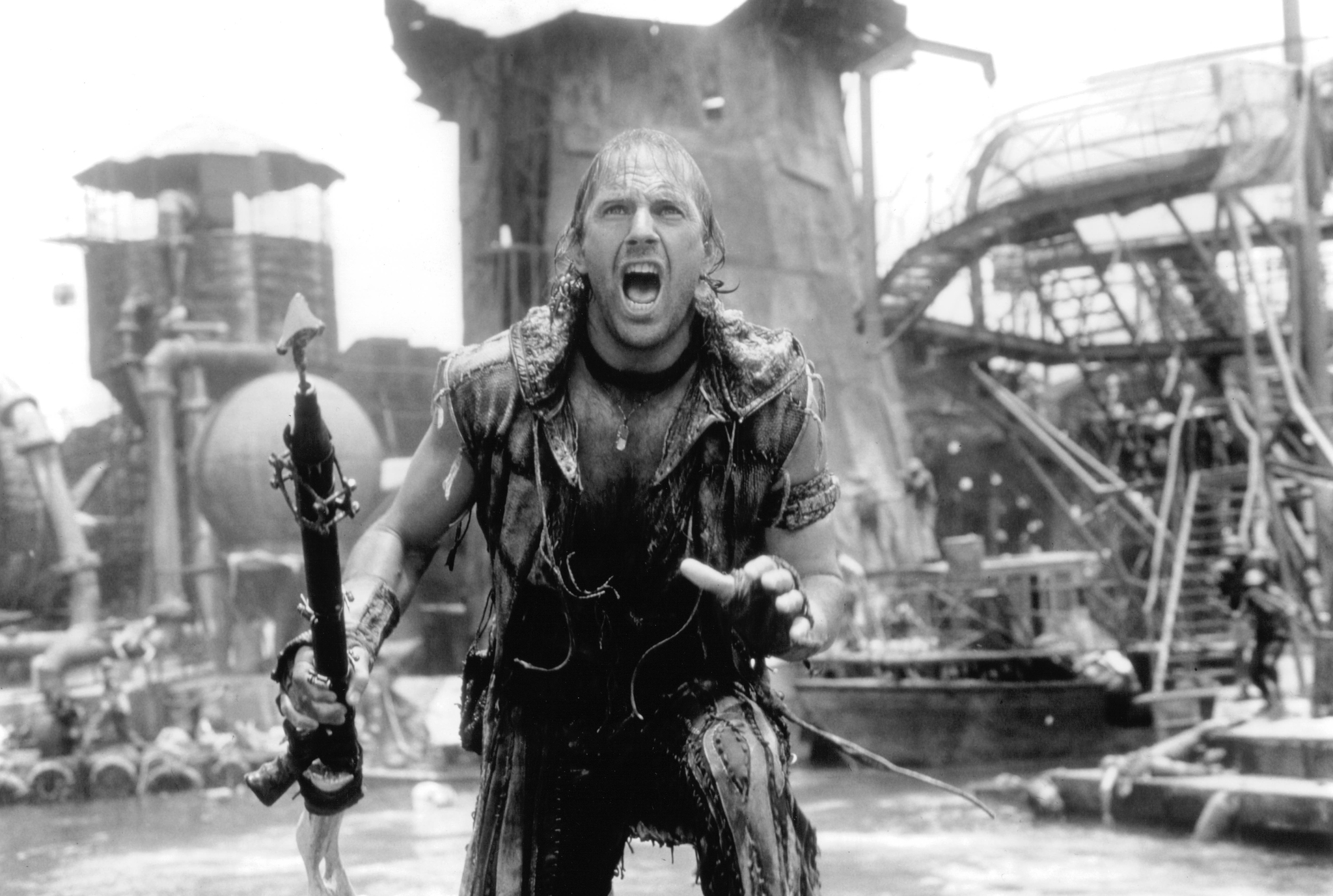 Still of Kevin Costner in Waterworld (1995)