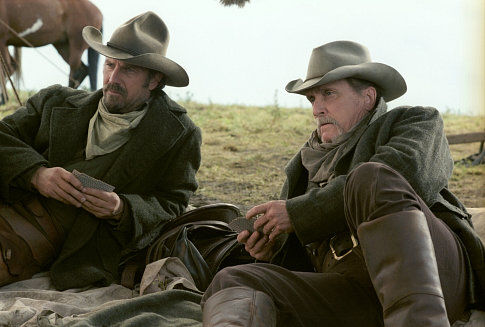 Still of Kevin Costner and Robert Duvall in Open Range (2003)