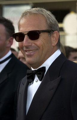 Kevin Costner at event of Matrica: Perkrauta (2003)