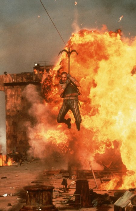 Still of Kevin Costner in Waterworld (1995)