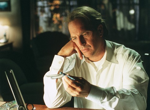 Still of Kevin Costner in Dragonfly (2002)