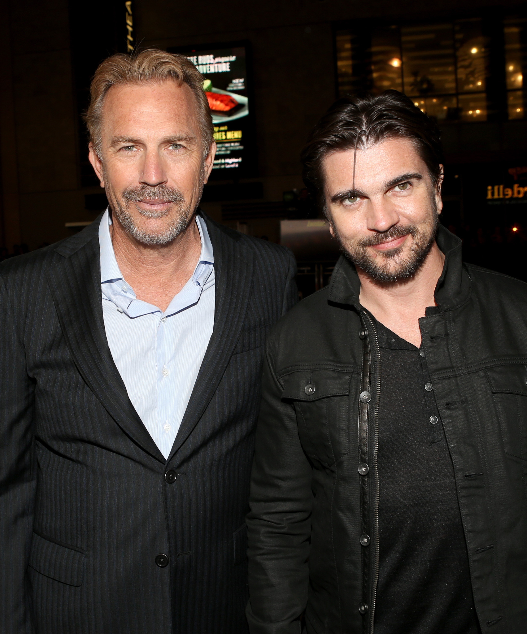 Kevin Costner and Juanes at event of McFarland, USA (2015)