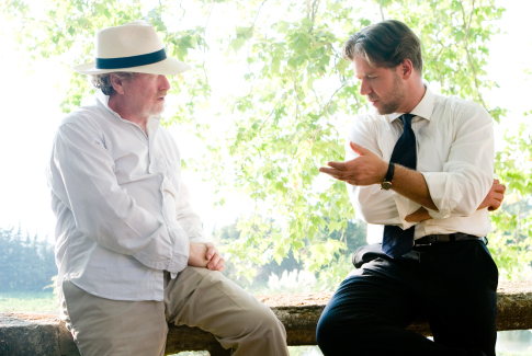 Russell Crowe and Ridley Scott in A Good Year (2006)