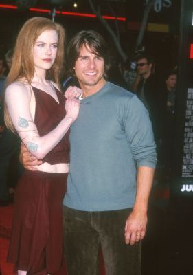 Tom Cruise and Nicole Kidman at event of Eyes Wide Shut (1999)