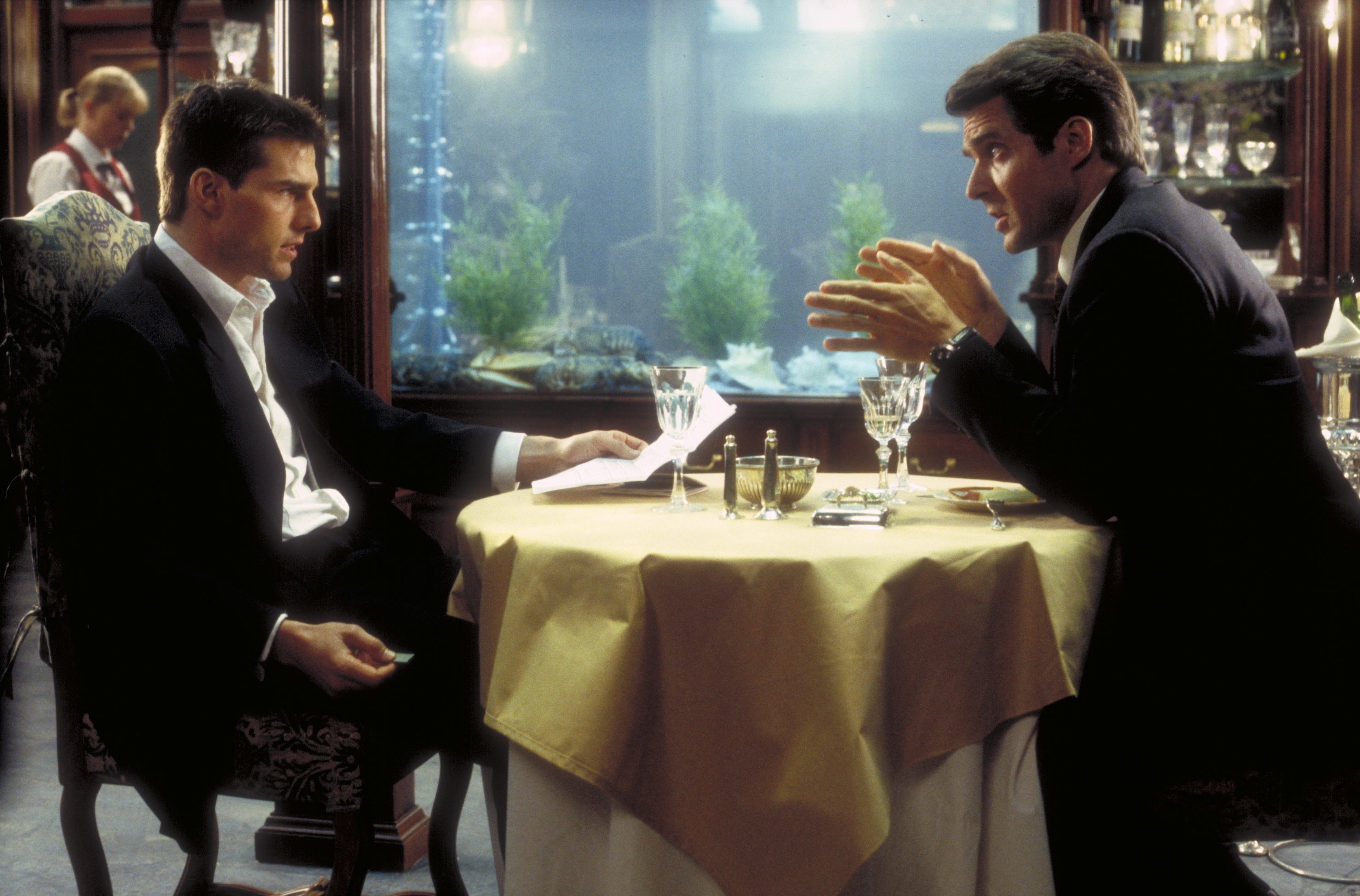 Still of Tom Cruise and Henry Czerny in Mission: Impossible (1996)