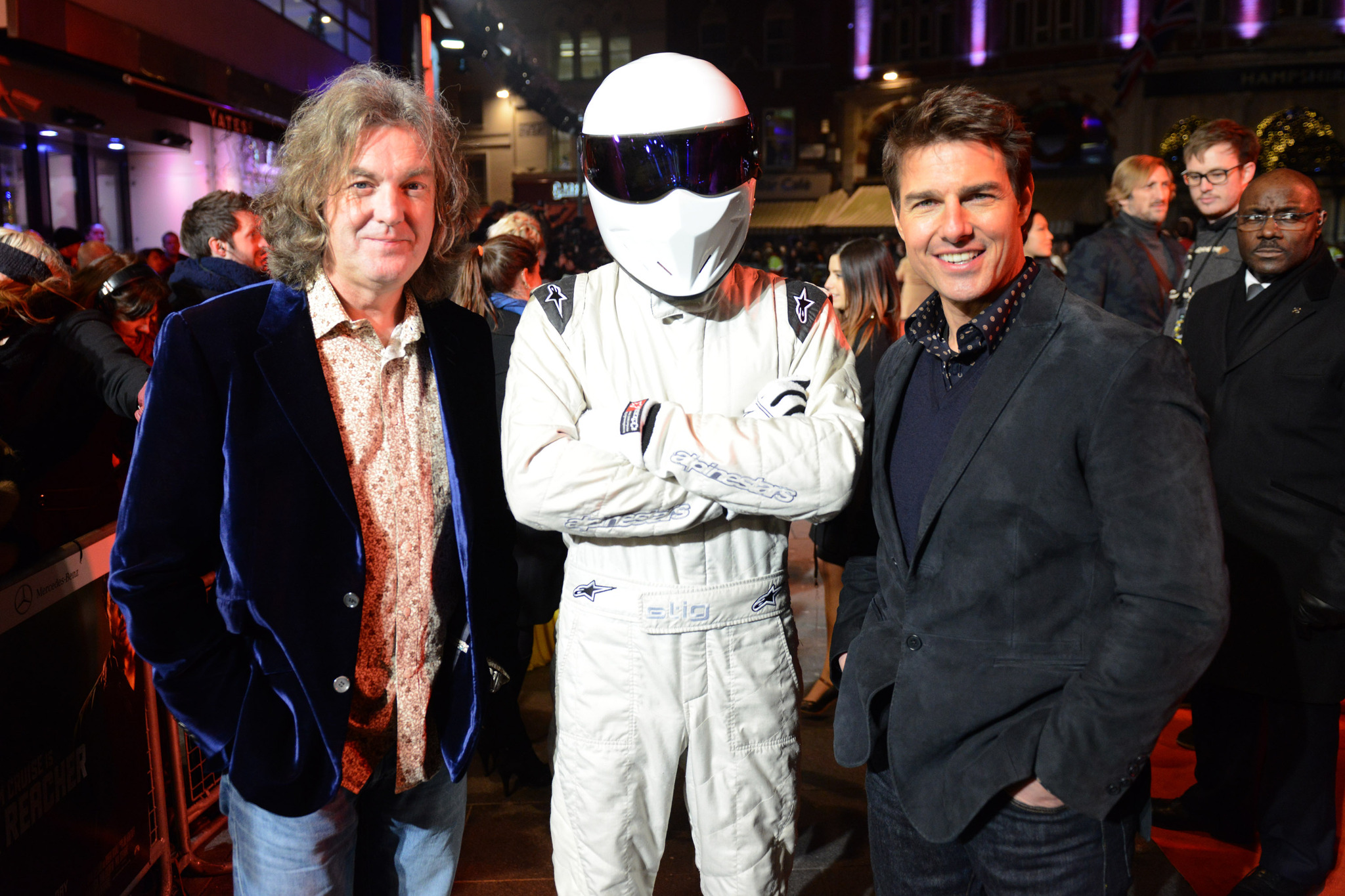 Tom Cruise, James May and Ben Collins at event of Dzekas Ryceris (2012)