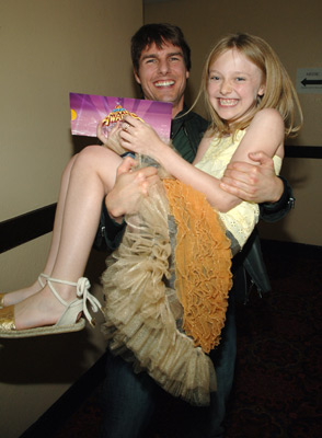 Tom Cruise and Dakota Fanning