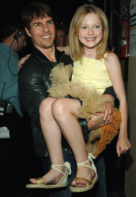 Tom Cruise and Dakota Fanning