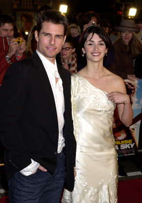 Tom Cruise and Penélope Cruz at event of Vanilinis dangus (2001)