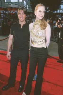 Tom Cruise and Nicole Kidman at event of Mission: Impossible II (2000)