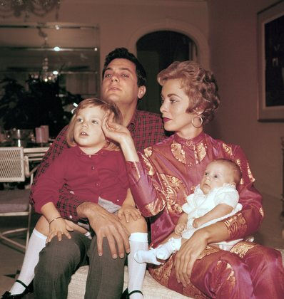 Tony Curtis at home with wife Janet Leigh and daughters Kelly and Jamie Lee Curtis January 7, 1959