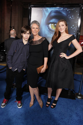 Jamie Lee Curtis and Annie Guest at event of Isikunijimas (2009)