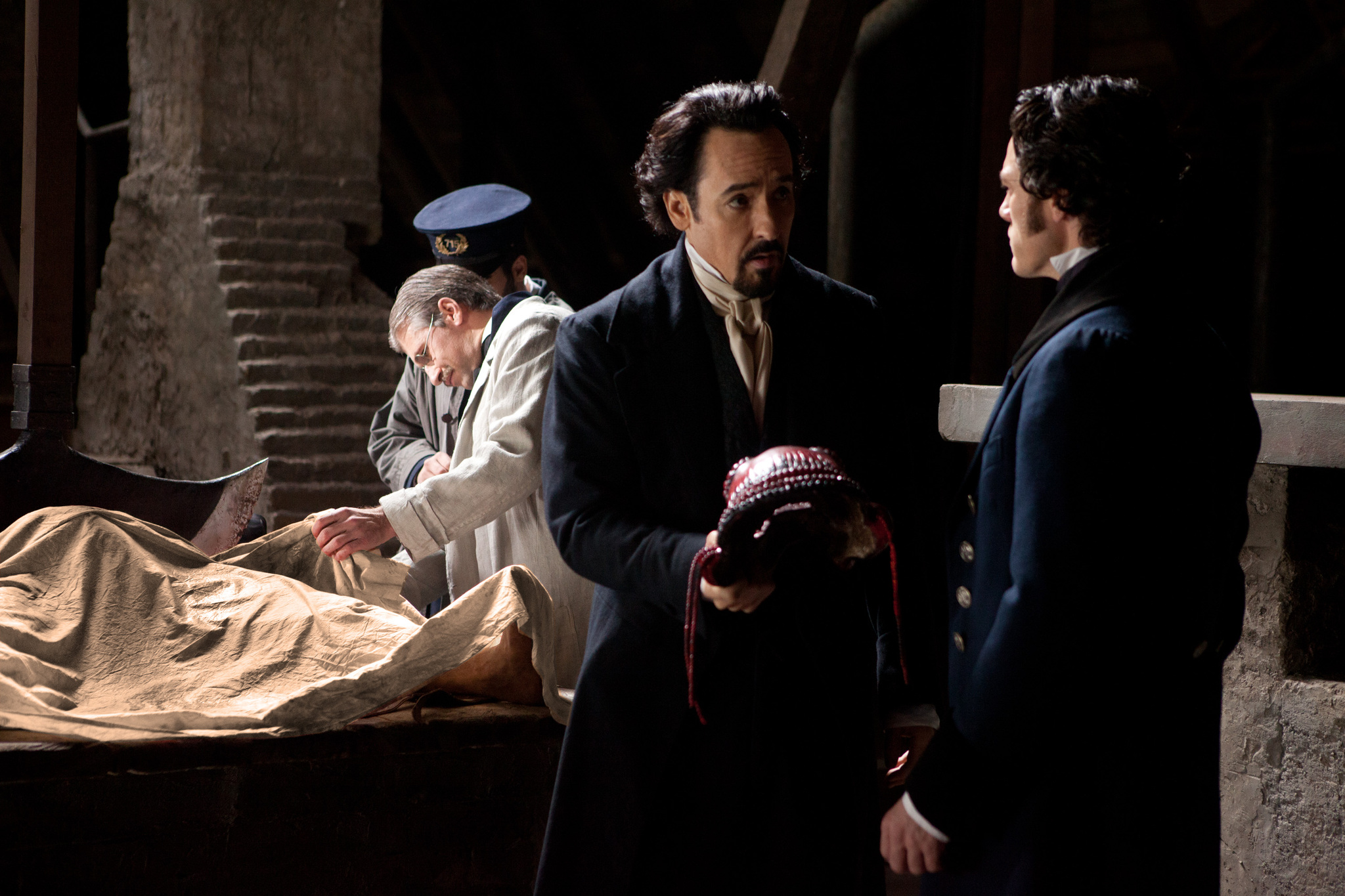 Still of John Cusack and Luke Evans in Varnas (2012)