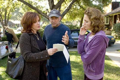 John Cusack, Elizabeth Perkins and Gary David Goldberg in Must Love Dogs (2005)