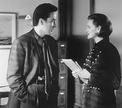 Still of John Cusack and Joan Cusack in Grosse Pointe Blank (1997)