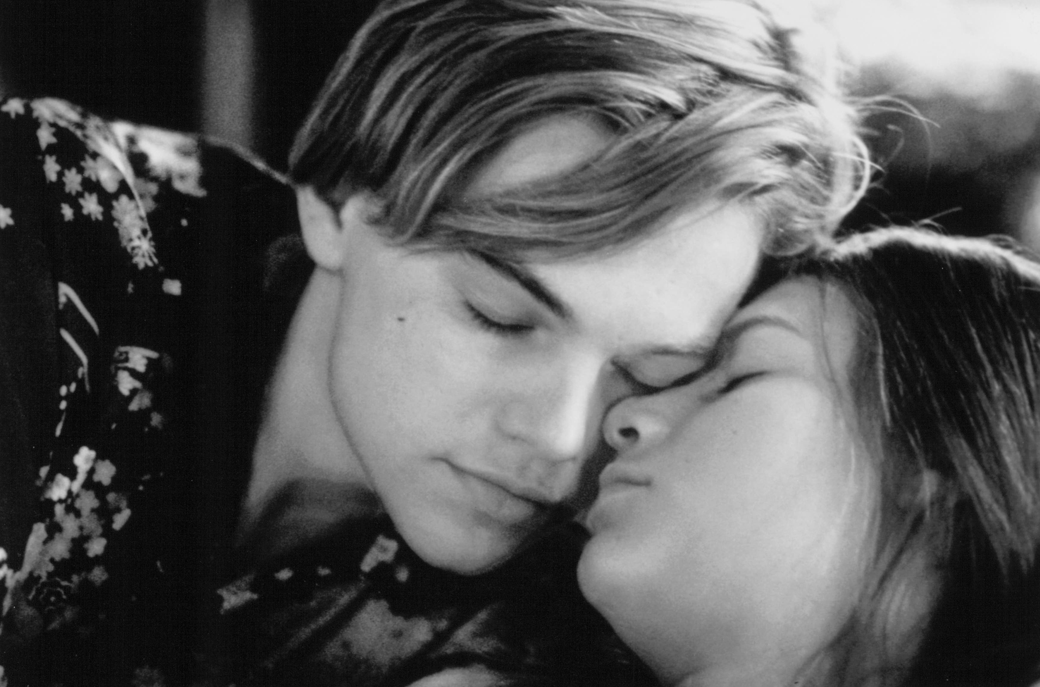 Still of Claire Danes and Leonardo DiCaprio in Romeo ir Dziuljeta (1996)