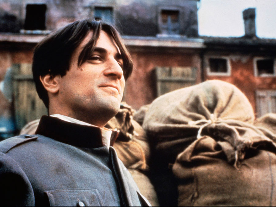Still of Robert De Niro in Novecento (1976)