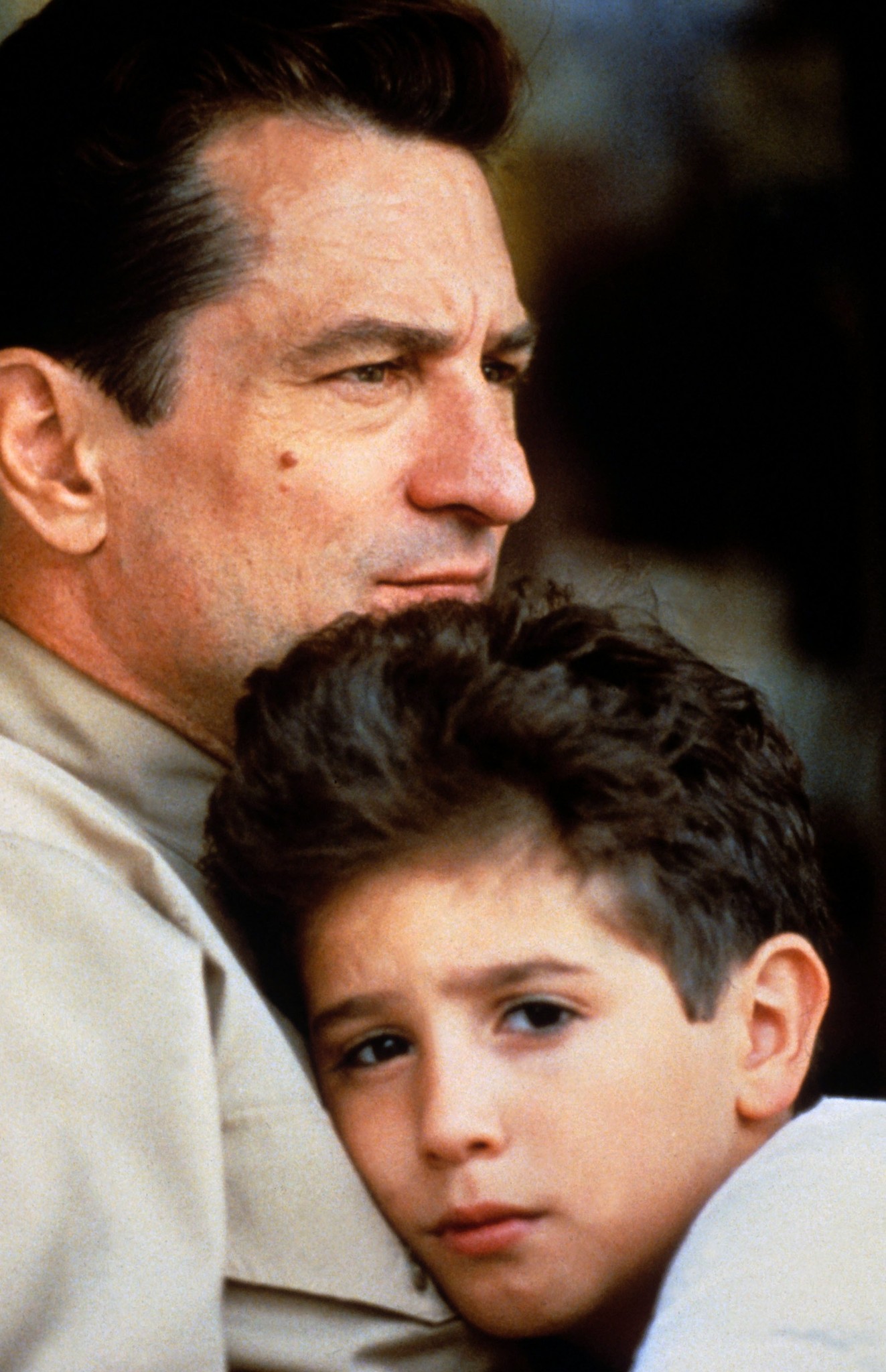 Still of Robert De Niro and Francis Capra in Bronkso istorijos (1993)