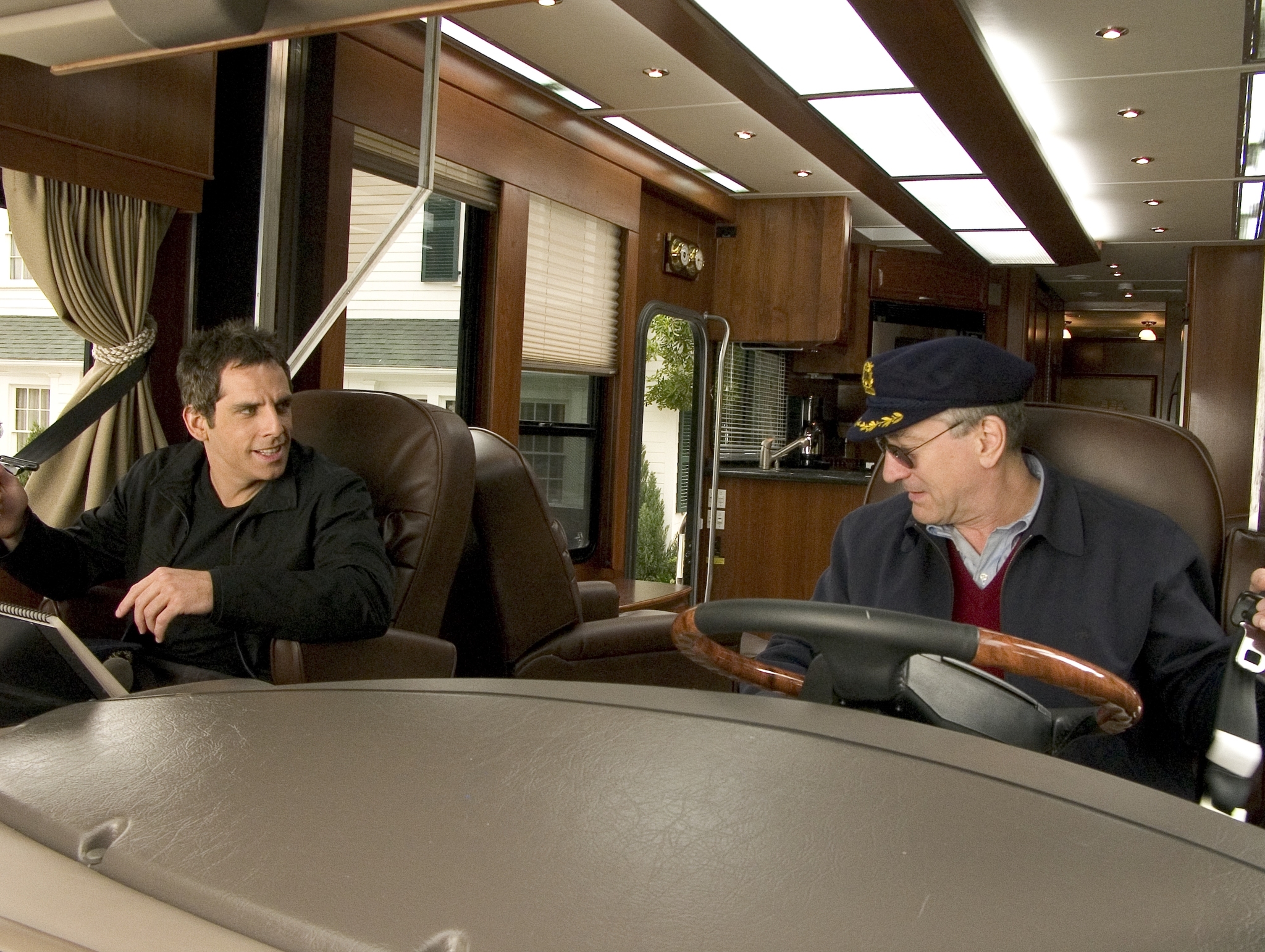 Still of Robert De Niro and Ben Stiller in Meet the Fockers (2004)