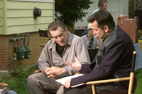 ROBERT DE NIRO (left) and ANTHONY LaPAGLIA