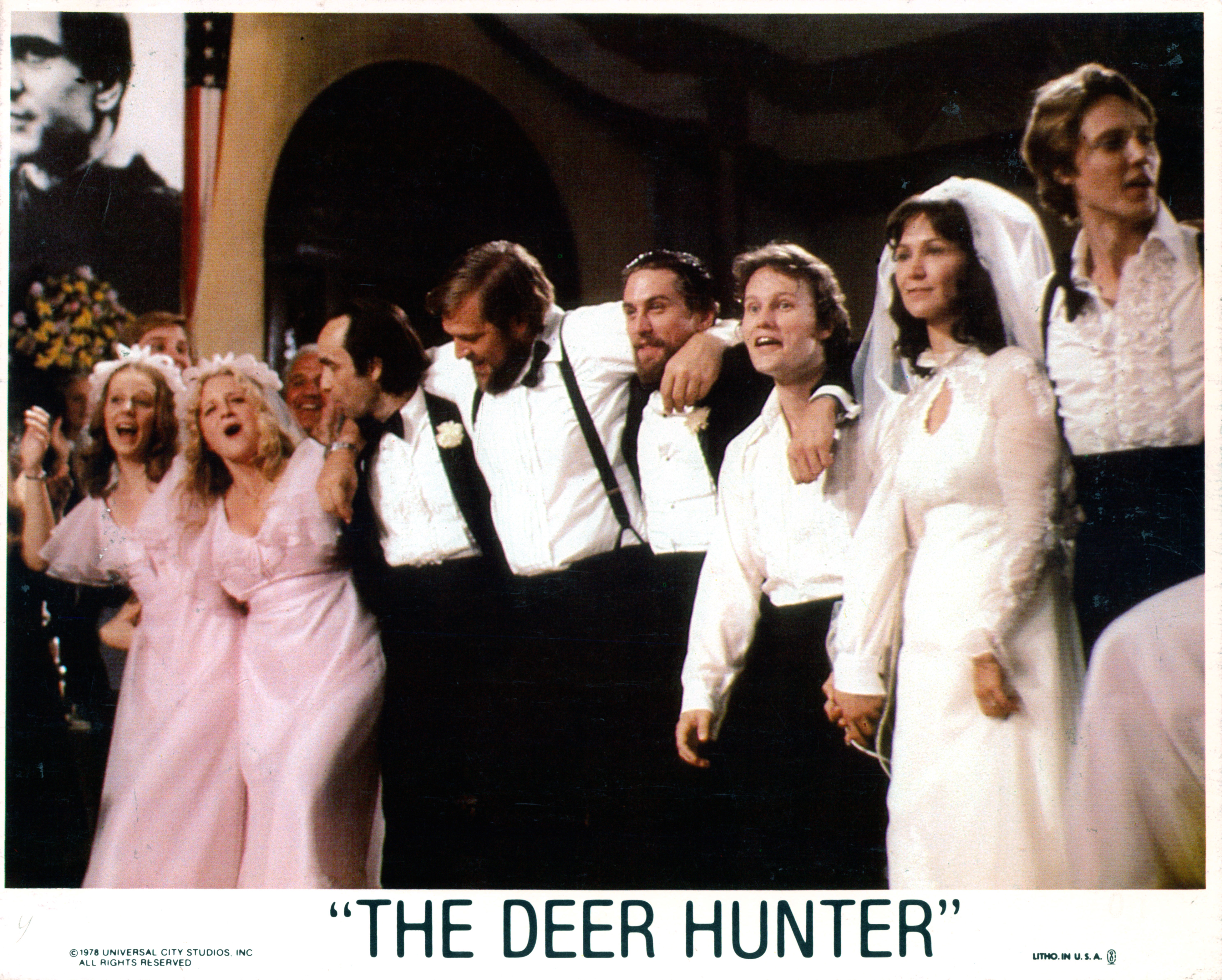 Still of Robert De Niro and Christopher Walken in The Deer Hunter (1978)