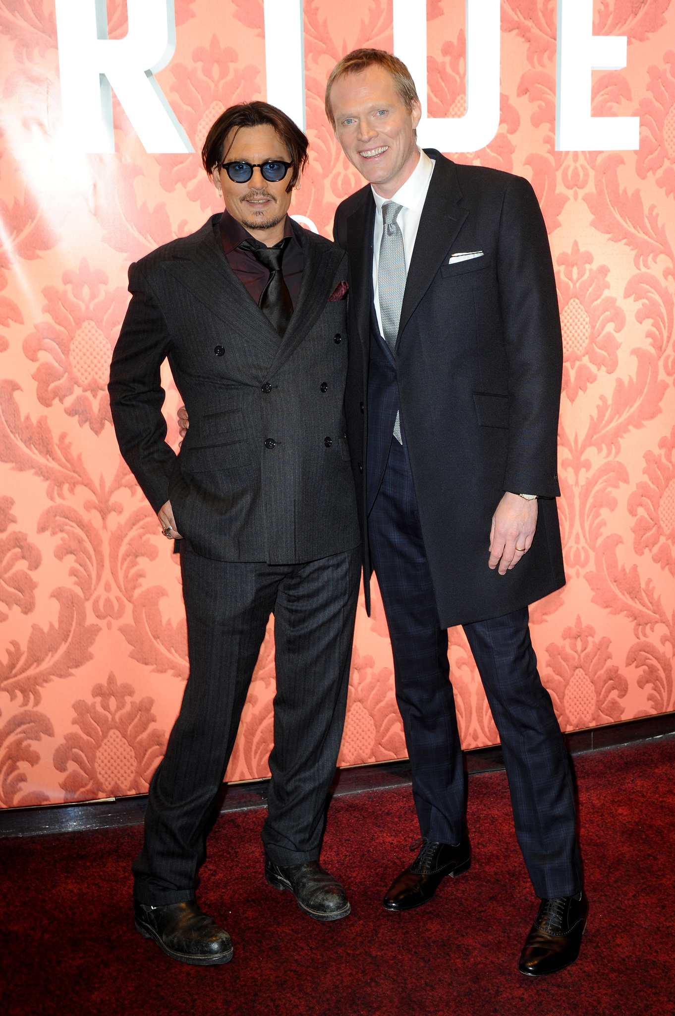 Johnny Depp and Paul Bettany at event of Usuotasis Ponas Mortdecai (2015)