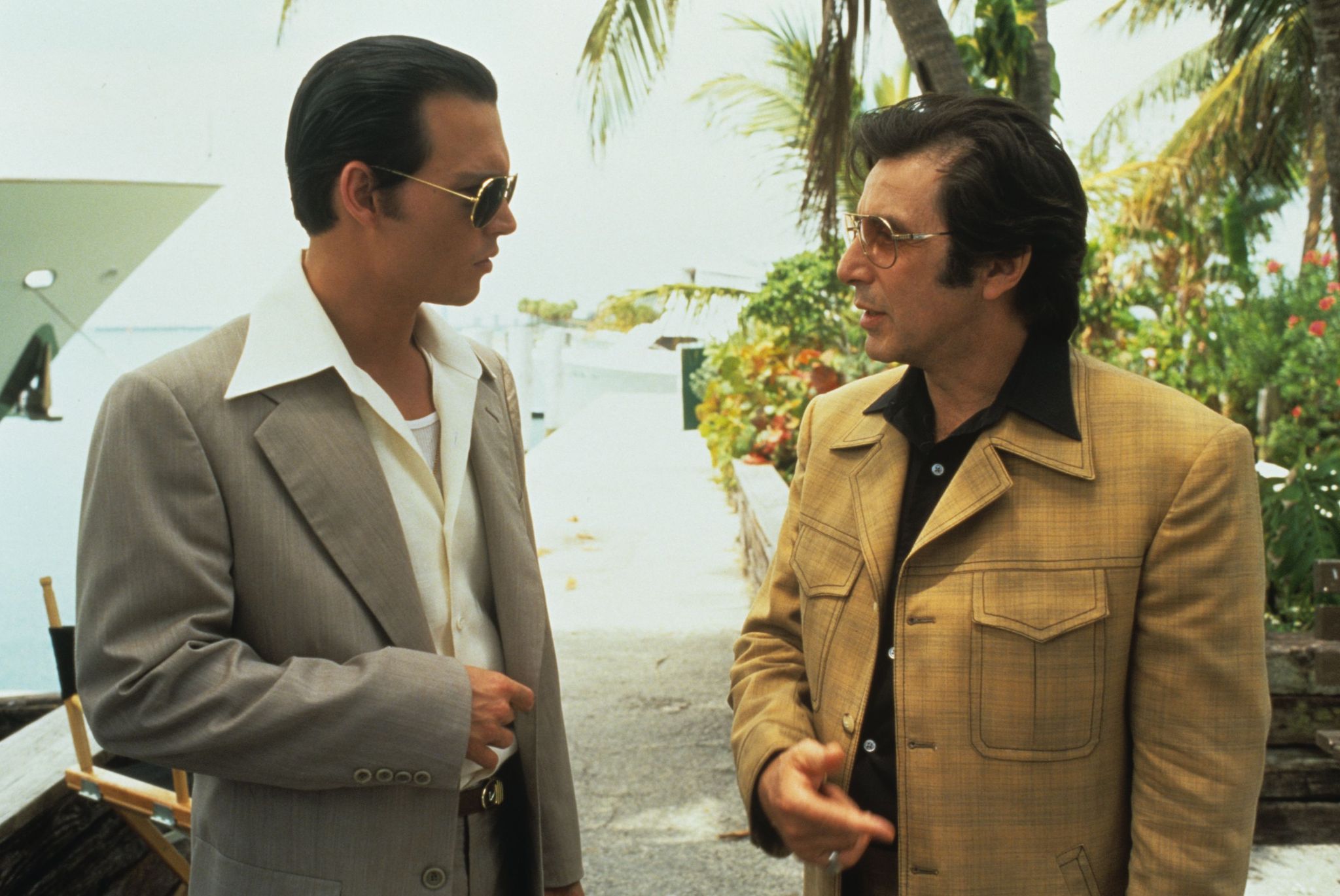 Still of Johnny Depp and Al Pacino in Donis Brasko (1997)