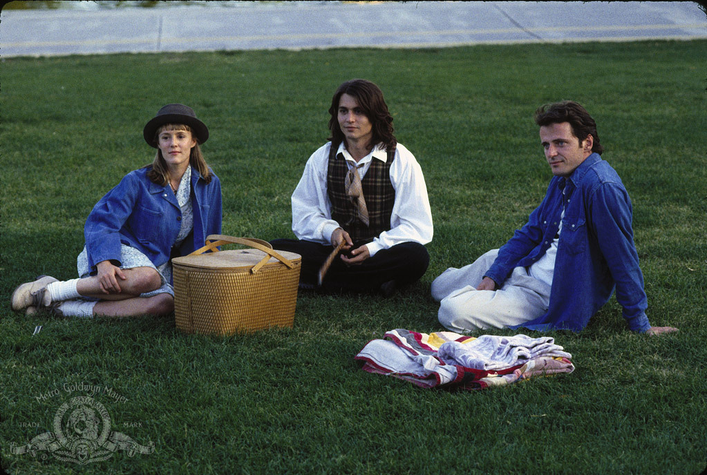 Still of Johnny Depp, Mary Stuart Masterson and Aidan Quinn in Benny & Joon (1993)