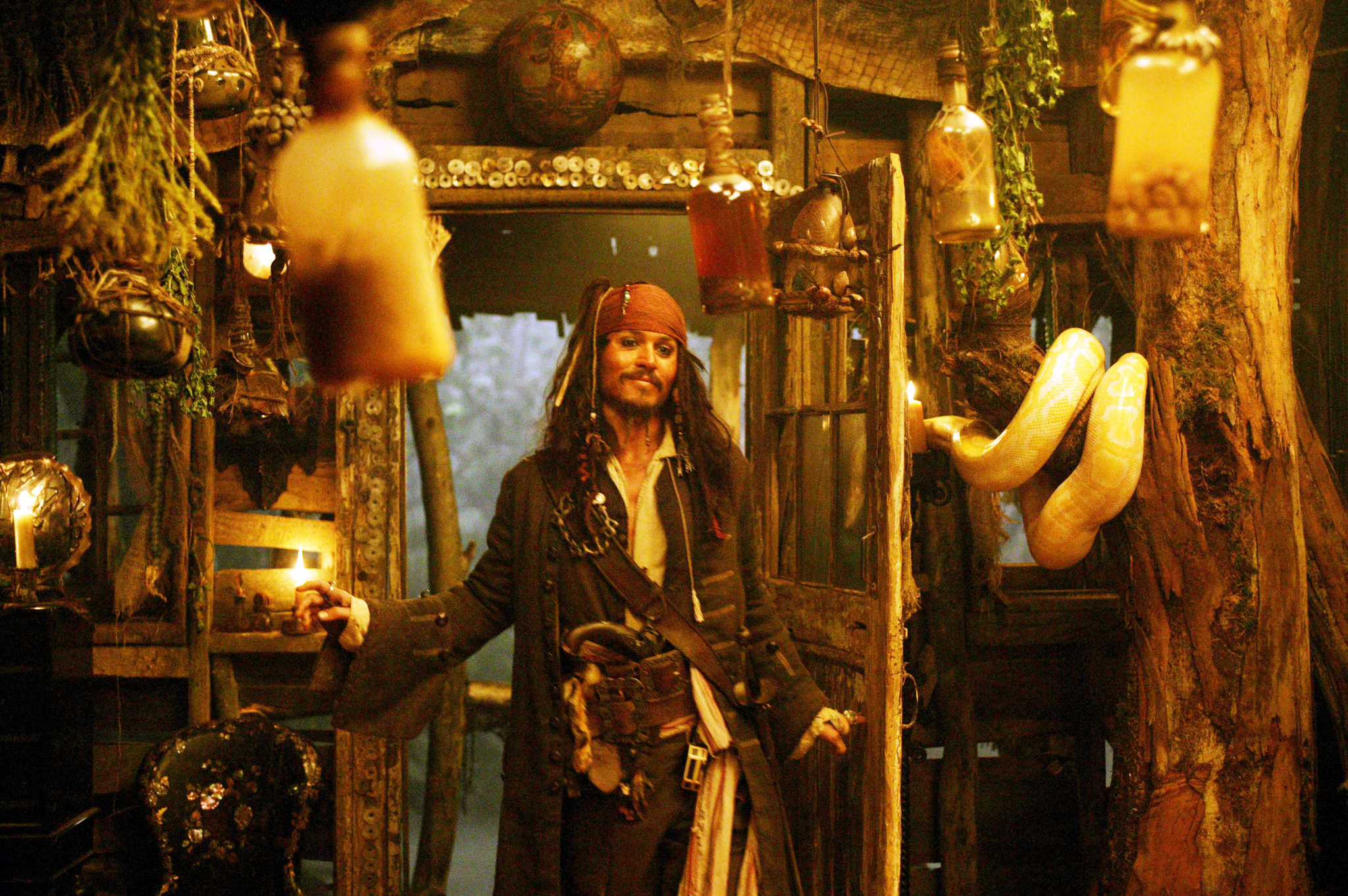 Still of Johnny Depp in Karibu piratai: numirelio skrynia (2006)