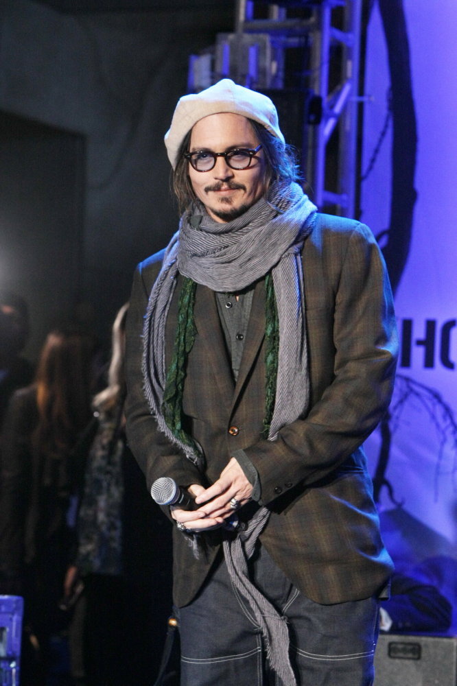 Johnny Depp at event of Alisa stebuklu salyje (2010)