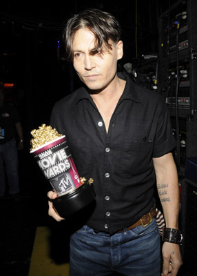 Johnny Depp at event of 2008 MTV Movie Awards (2008)