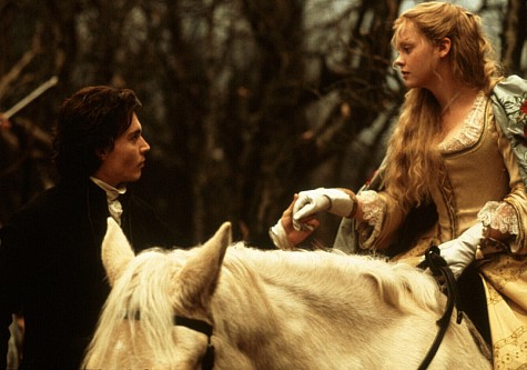 Still of Johnny Depp and Christina Ricci in Sleepy Hollow (1999)