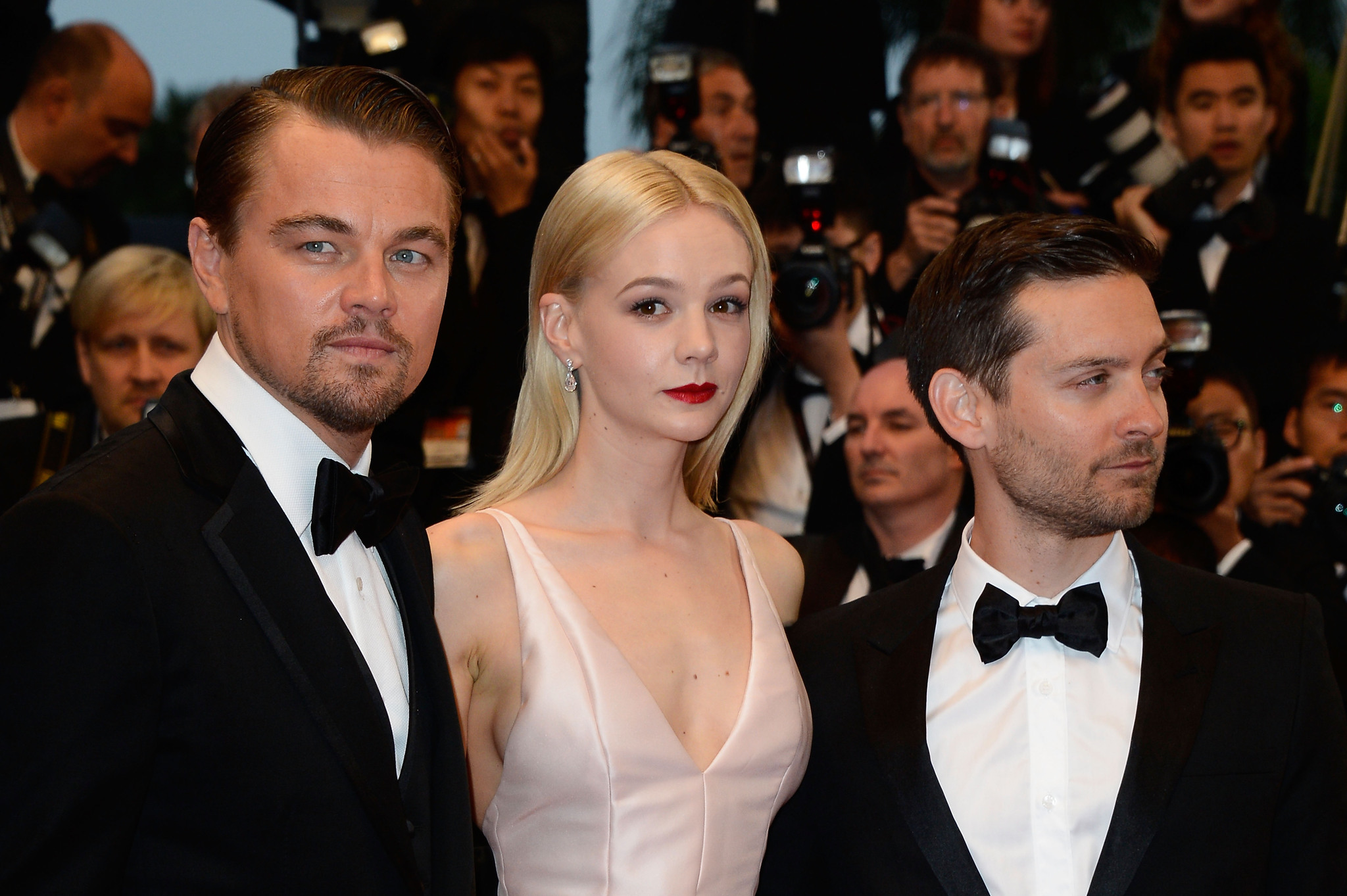 Leonardo DiCaprio, Tobey Maguire and Carey Mulligan at event of Didysis Getsbis (2013)