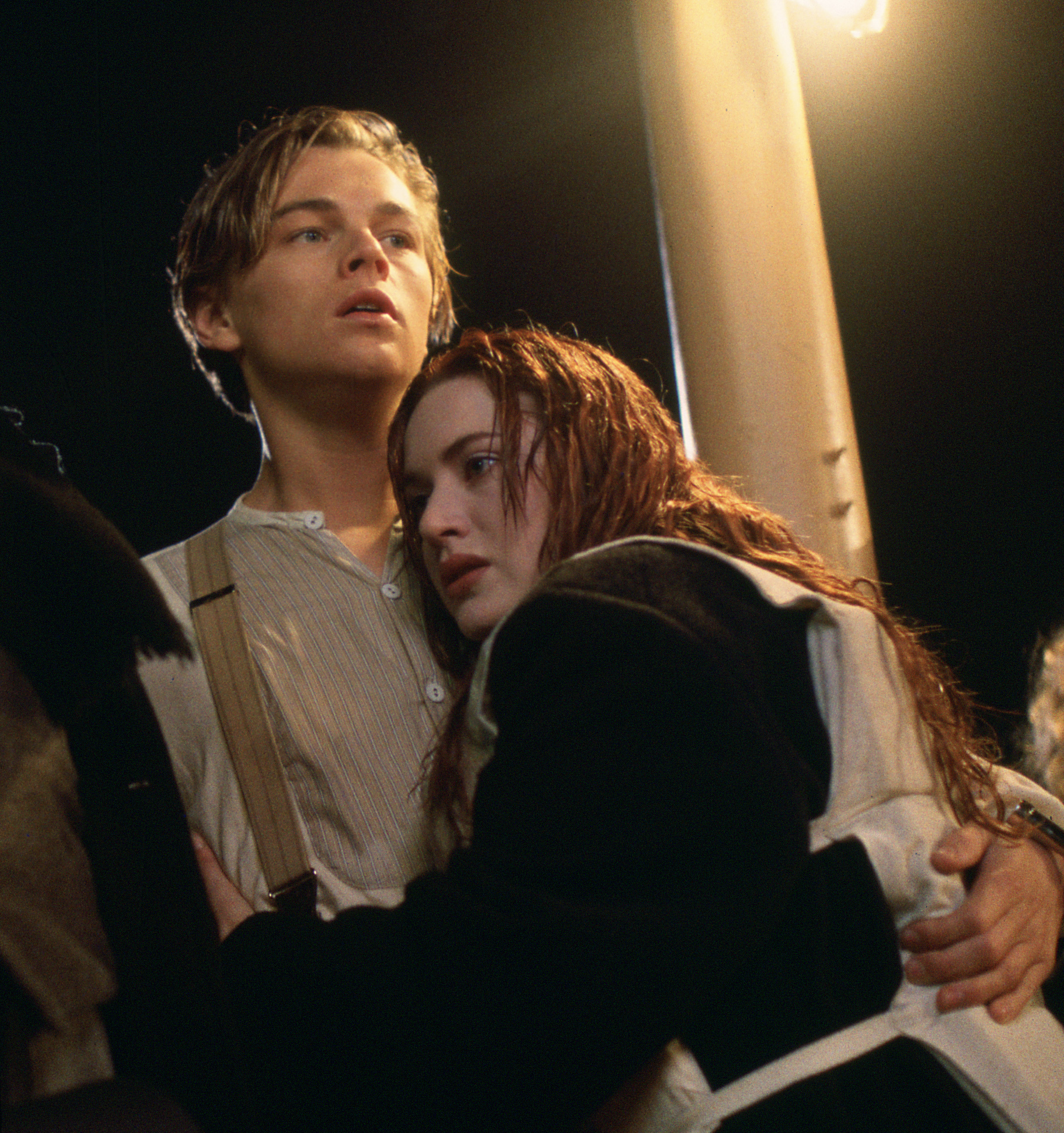 Still of Leonardo DiCaprio and Kate Winslet in Titanikas (1997)