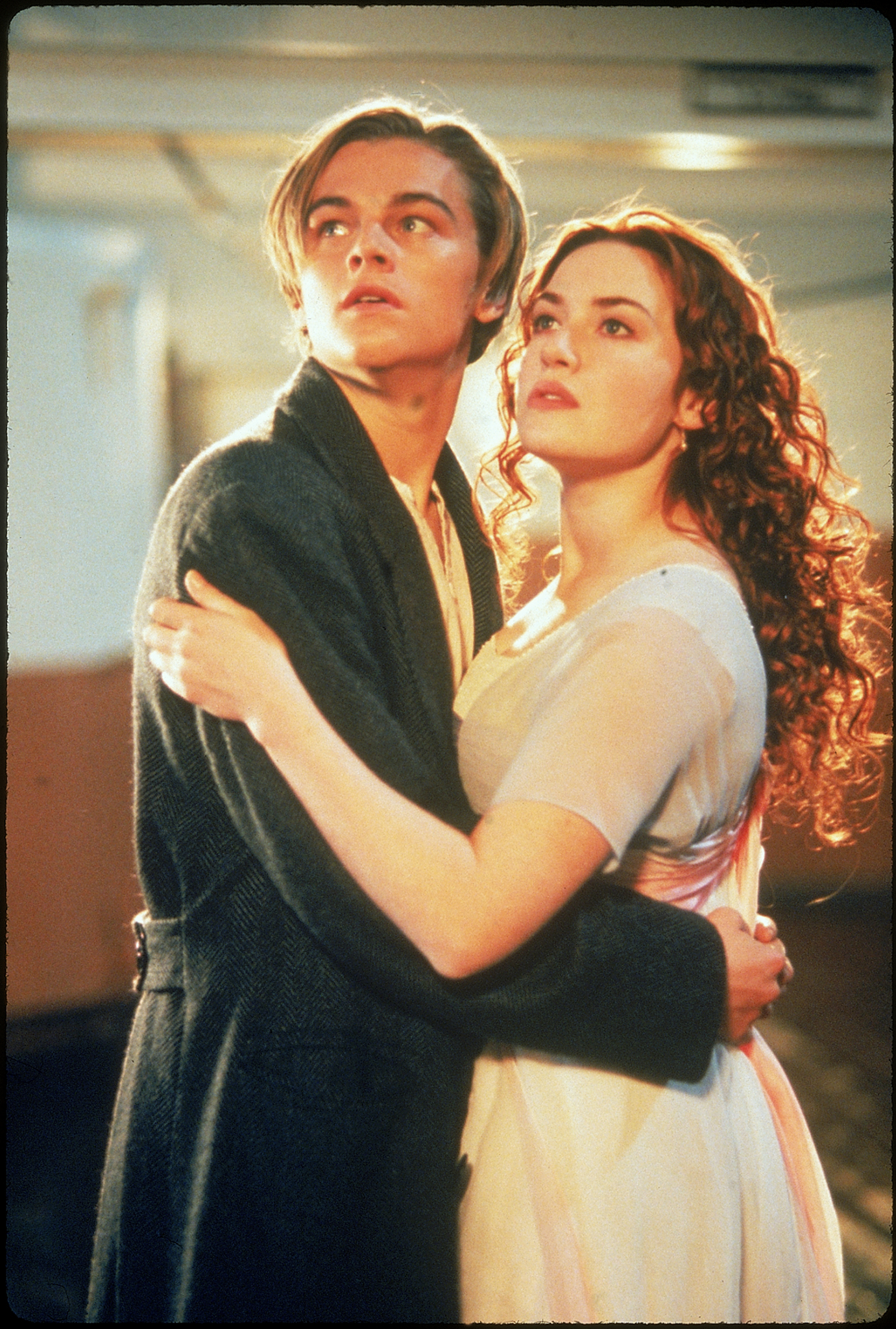 Still of Leonardo DiCaprio and Kate Winslet in Titanikas (1997)