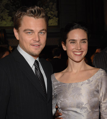 Jennifer Connelly and Leonardo DiCaprio at event of Kruvinas deimantas (2006)