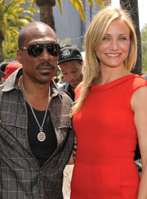 Cameron Diaz and Eddie Murphy at event of Srekas. Ilgai ir laimingai (2010)