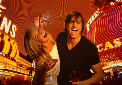 Still of Cameron Diaz and Ashton Kutcher in What Happens in Vegas (2008)