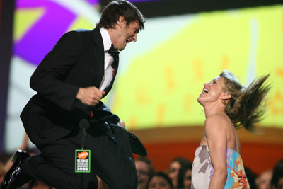 Cameron Diaz and Ashton Kutcher at event of Nickelodeon Kids' Choice Awards 2008 (2008)