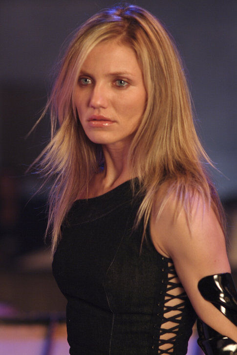 Still of Cameron Diaz in Charlie's Angels: Full Throttle (2003)