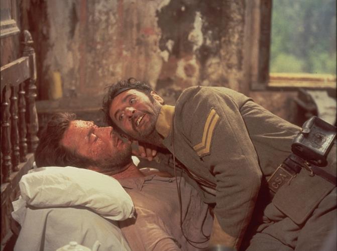 Still of Clint Eastwood and Eli Wallach in Geras, blogas ir bjaurus (1966)