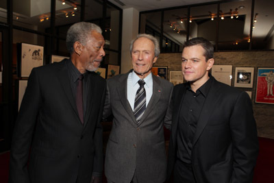 Clint Eastwood, Morgan Freeman and Matt Damon at event of Nenugalimas (2009)