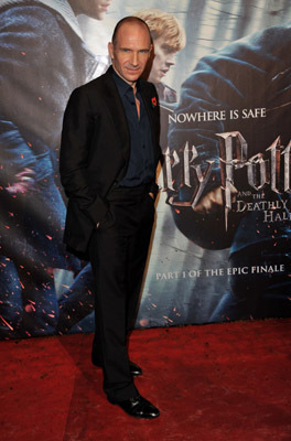 Ralph Fiennes at event of Haris Poteris ir mirties relikvijos. 1 dalis (2010)