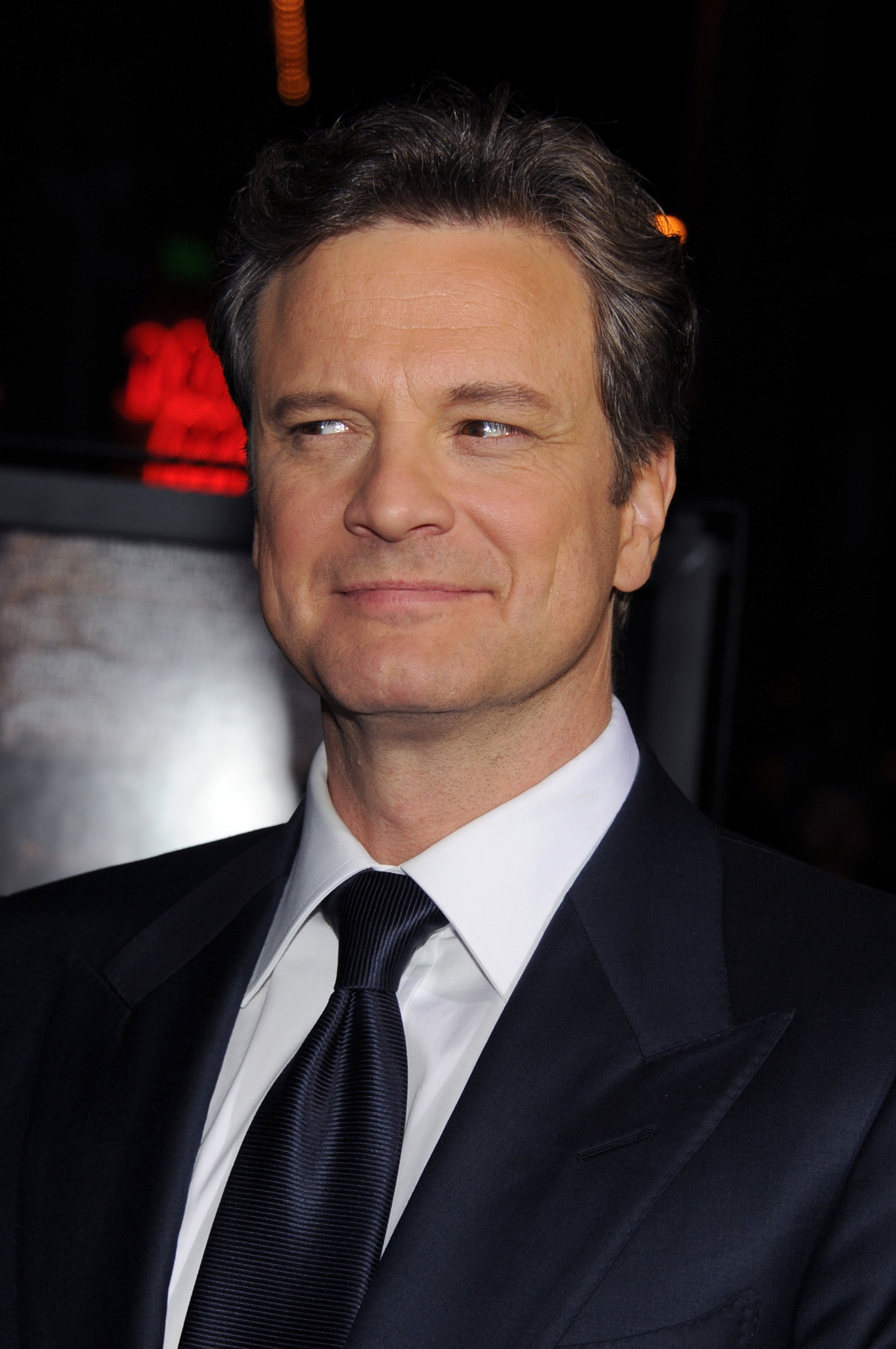 Colin Firth at event of Bastunas, Siuvejas, Kareivis, Snipas (2011)