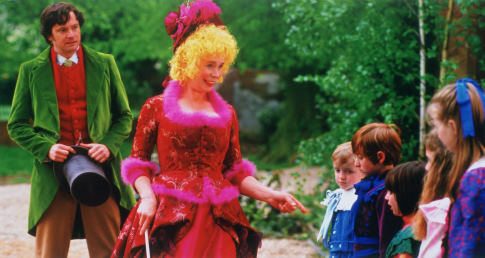 Still of Colin Firth, Celia Imrie, Eliza Bennett, Samuel Honywood, Raphaël Coleman, Holly Gibbs and Jennifer Rae Daykin in Nanny McPhee (2005)