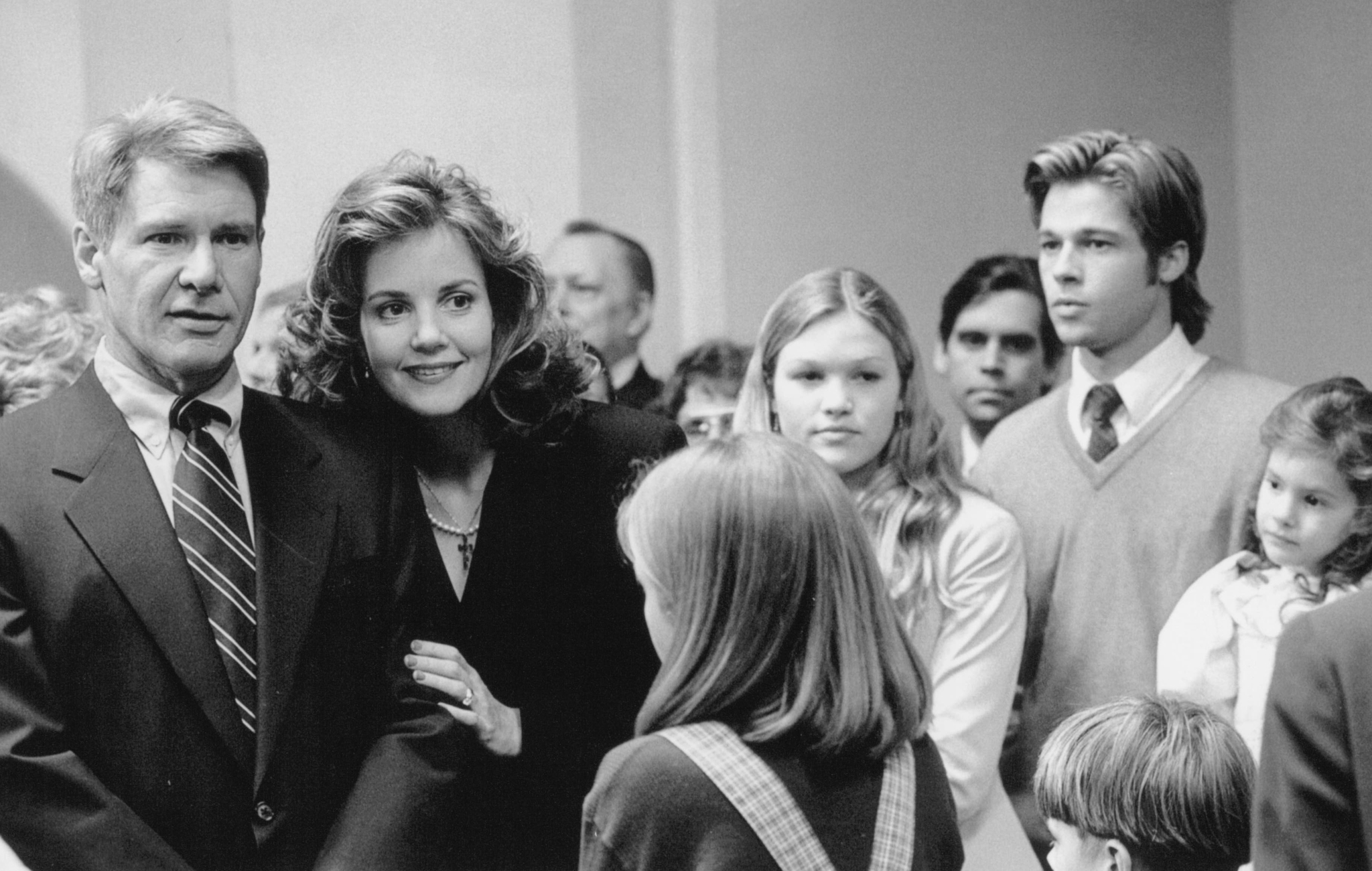 Still of Brad Pitt, Harrison Ford, Julia Stiles and Margaret Colin in The Devil's Own (1997)