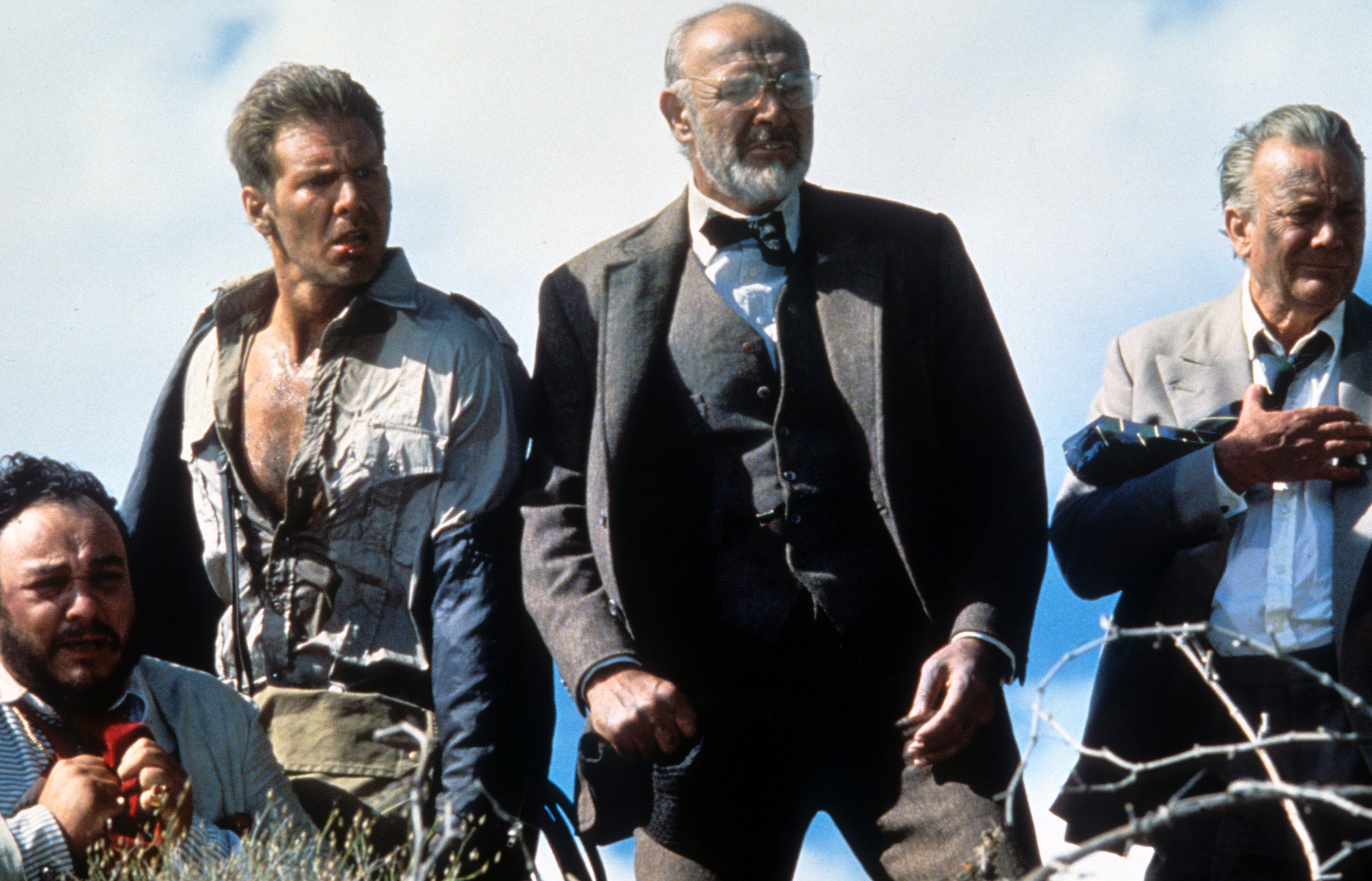 Still of Sean Connery, Harrison Ford, Denholm Elliott and John Rhys-Davies in Indiana Dzounsas ir paskutinis kryziaus zygis (1989)